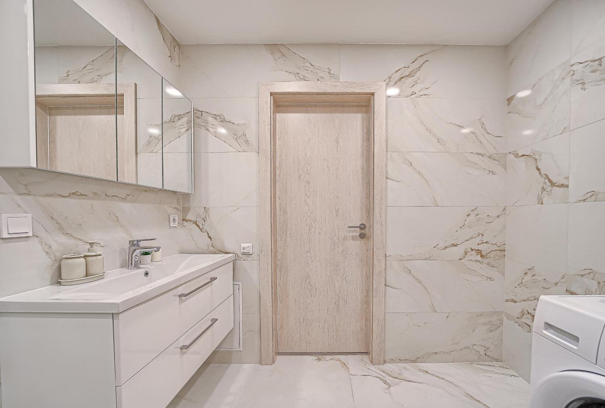 Business-Class Apartments 2 X Free Parking X Self Check In 24X7 VNO Extérieur photo