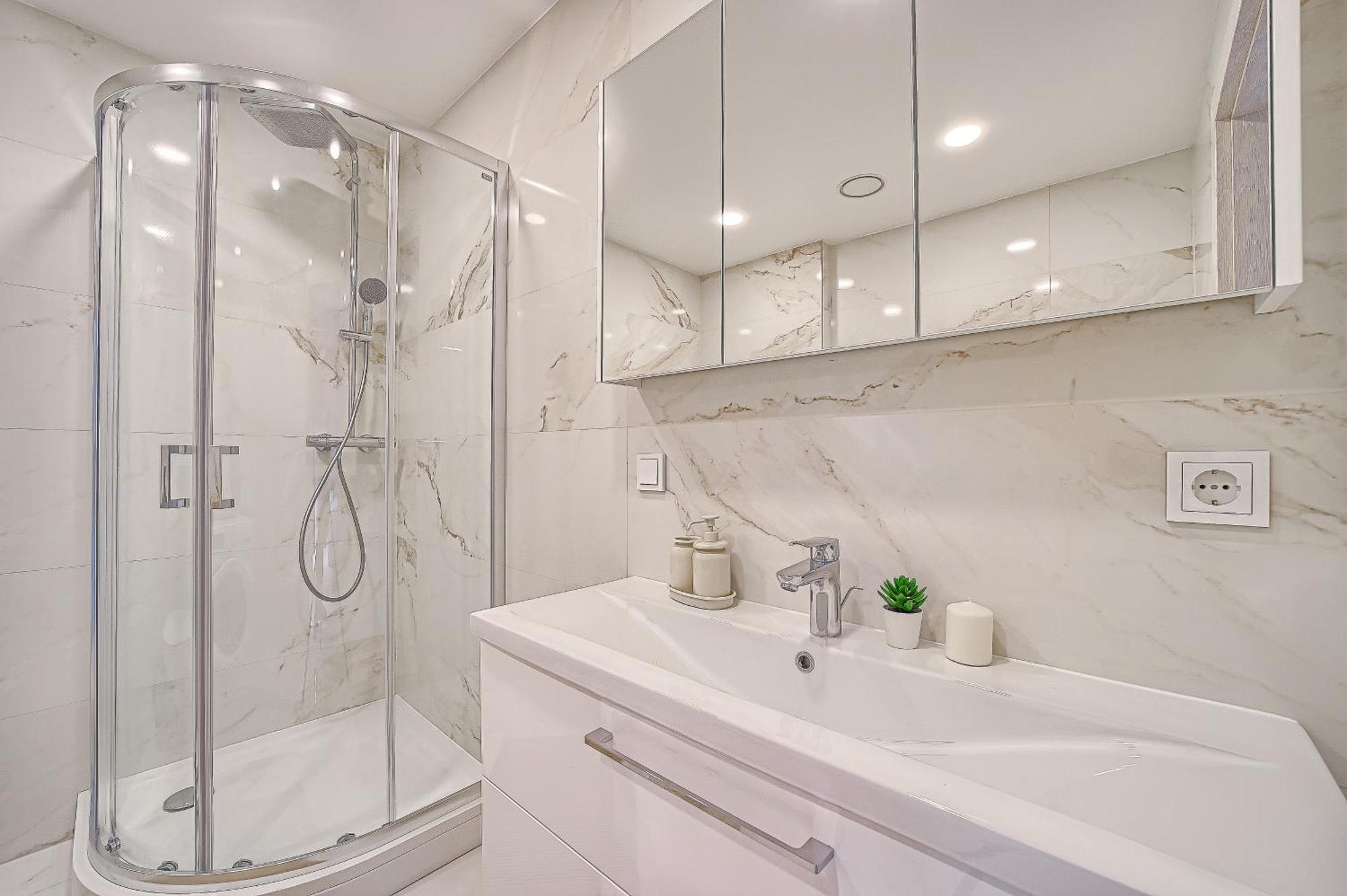 Business-Class Apartments 2 X Free Parking X Self Check In 24X7 VNO Extérieur photo